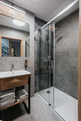 Deluxe Apart Daire, 2 Yatak Odası, Küçük Mutfak, Dağ Manzaralı