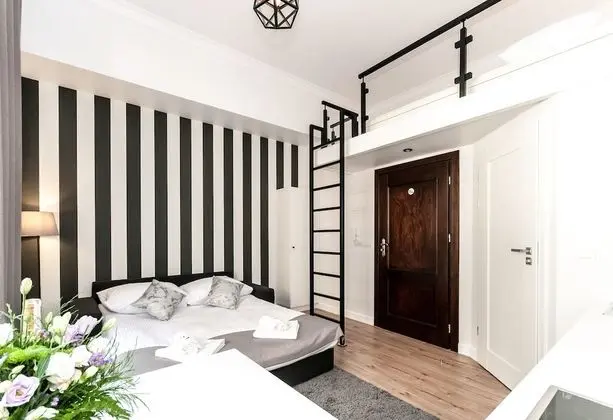 Comfort Stüdyo Süit, 1 Yatak Odası, Küçük Mutfak (Black & White)