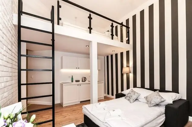 Comfort Stüdyo Süit, 1 Yatak Odası, Küçük Mutfak (Black & White)