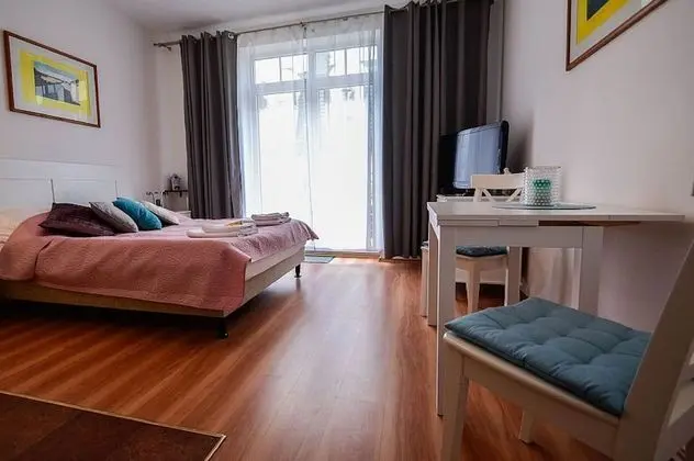 Apartment (Uzdrowiskowa 9)