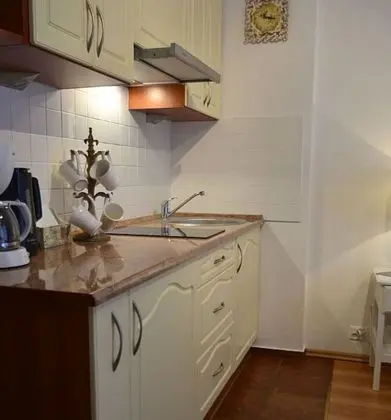 Apartment (Uzdrowiskowa 9)