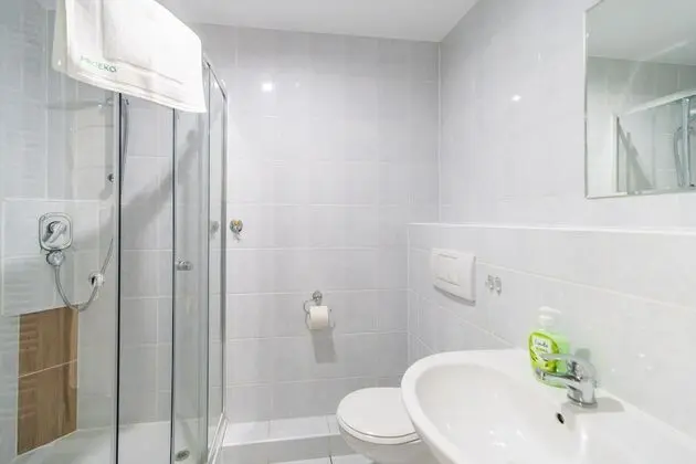 Dört Kişilik Oda, 2 Çift Kişilik Yatak, Balkon