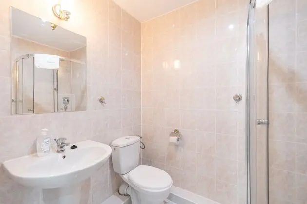 Dört Kişilik Oda, 2 Çift Kişilik Yatak, Balkon