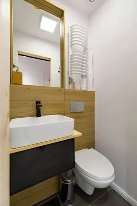 City Tek Büyük Yataklı Oda