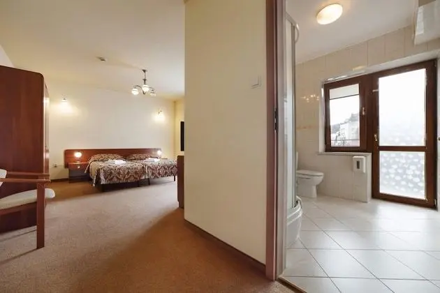 Comfort Tek Büyük veya İki Ayrı Yataklı Oda