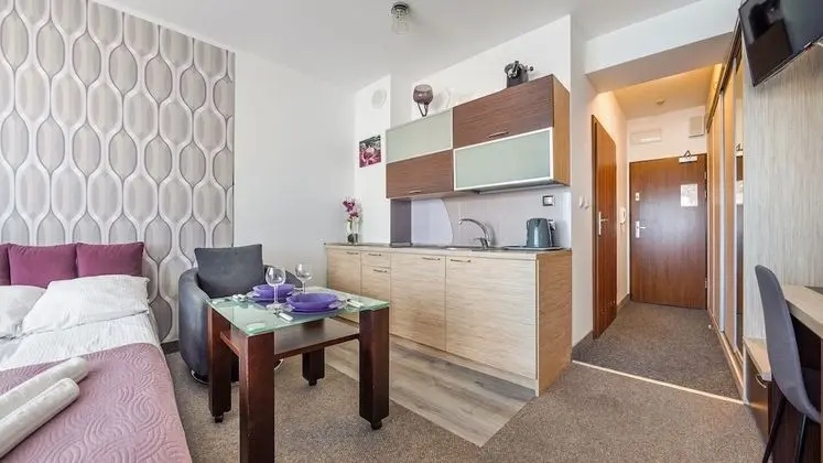 Stüdyo, Balkon (408)