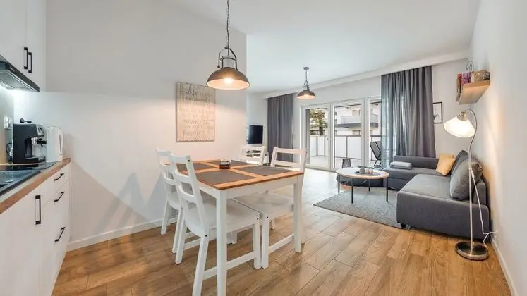 Apartament (14A)