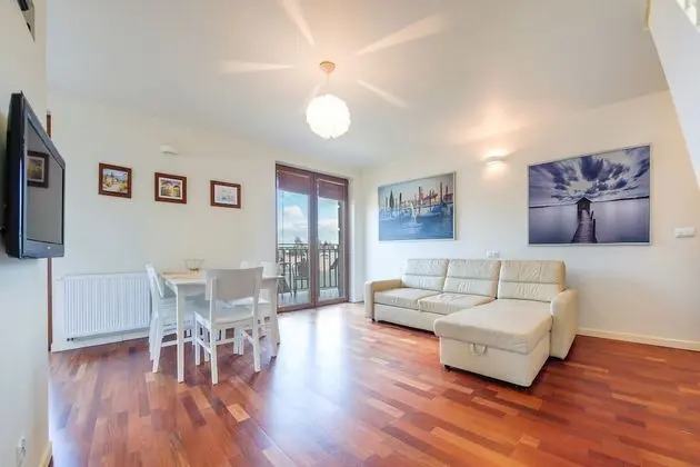 Apart Daire (11, ul. Wojska Polskiego 77)