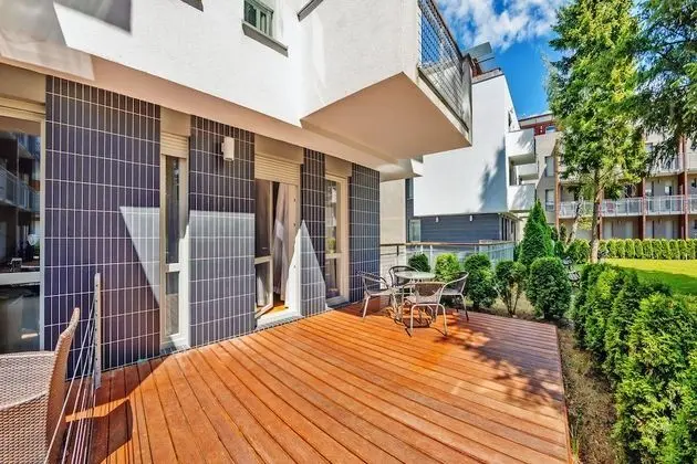 Apart Daire (8, Bałycka 10)