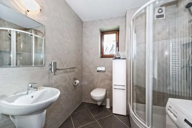 Apart Daire (4 -Spiechowicza 11)