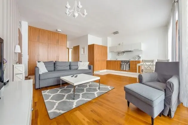 Apartment (C 5)