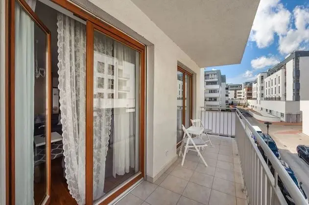 Apartment (C 5)