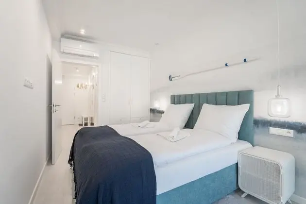 Apart Daire (3407 częściowy widok na jezioro)