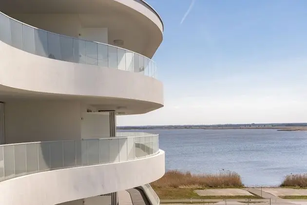 Apart Daire (3407 częściowy widok na jezioro)