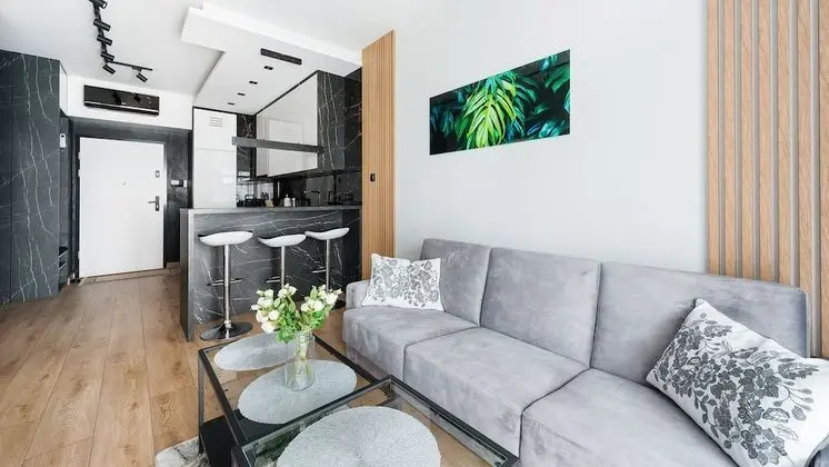 Apartament (177 J)