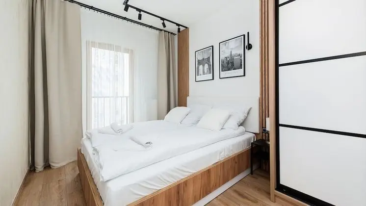 Apartament (177 J)