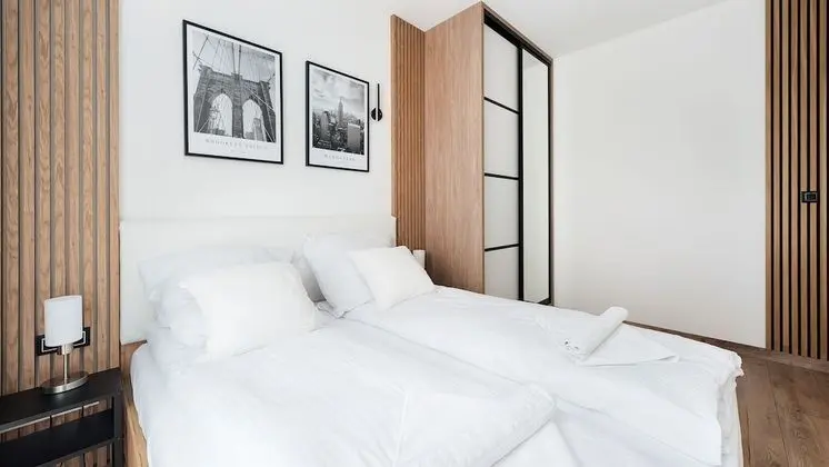 Apartament (177 J)