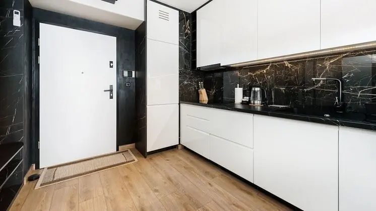 Apartament (177 J)
