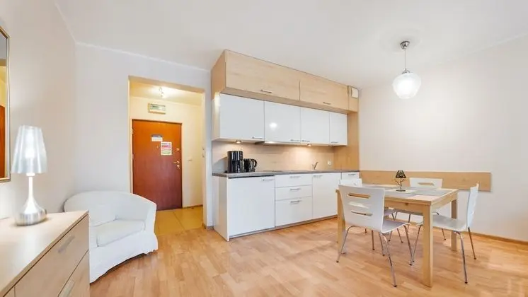 Stüdyo (2 ul. Zdrojowa 16)