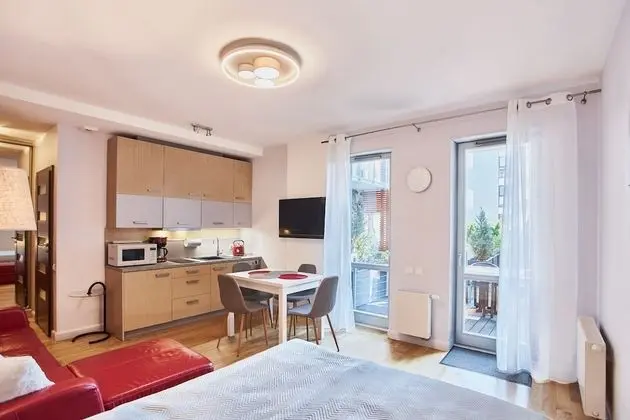 Traditional Stüdyo Süit