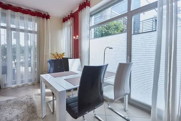 Traditional Stüdyo Süit