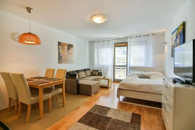 Standard Stüdyo Süit