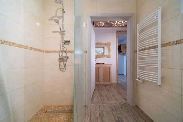 Deluxe Apart Daire (Fuksja)