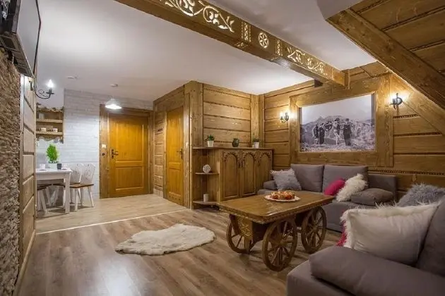 Deluxe Apart Daire (Debowy)