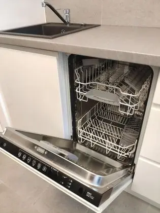 Classic Tek Büyük Yataklı Oda