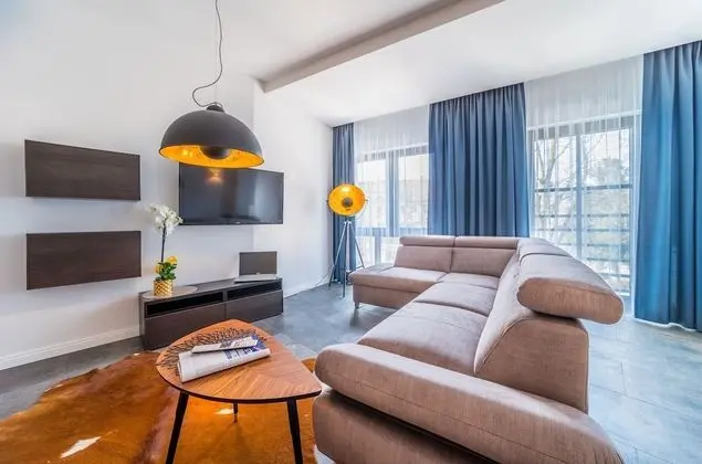 Apart Daire, 1 Büyük (Queen) Boy Yatak ve Çekyat