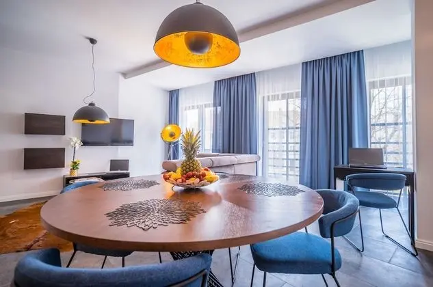 Apart Daire, 1 Büyük (Queen) Boy Yatak ve Çekyat