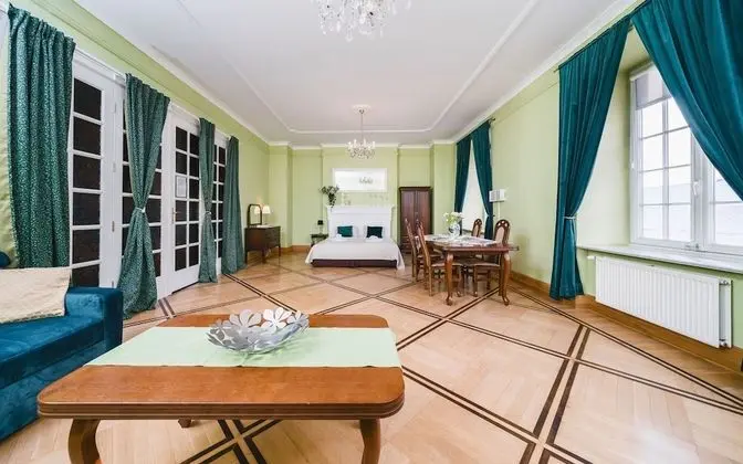 Standard Dört Kişilik Oda, Birden Çok Yatak