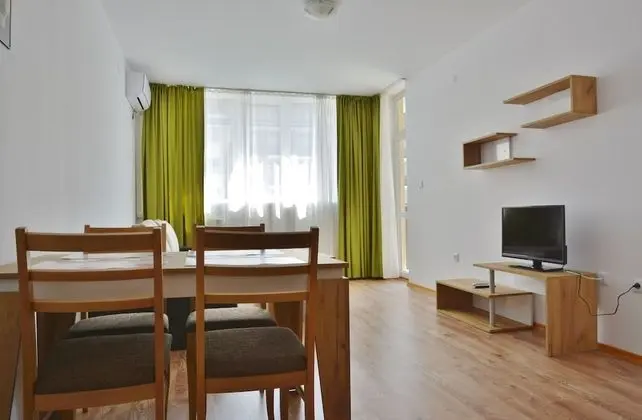 Standard Stüdyo Süit, Mutfak, Park Manzaralı