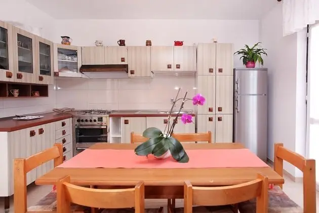 Apart Daire, 3 Yatak Odası (1208/11117)