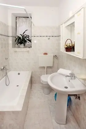 Apart Daire, 3 Yatak Odası (1208/11117)