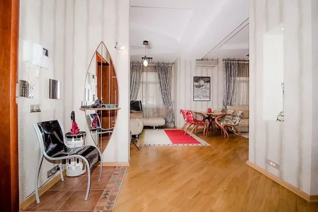 Apart Daire, Şehir Manzaralı