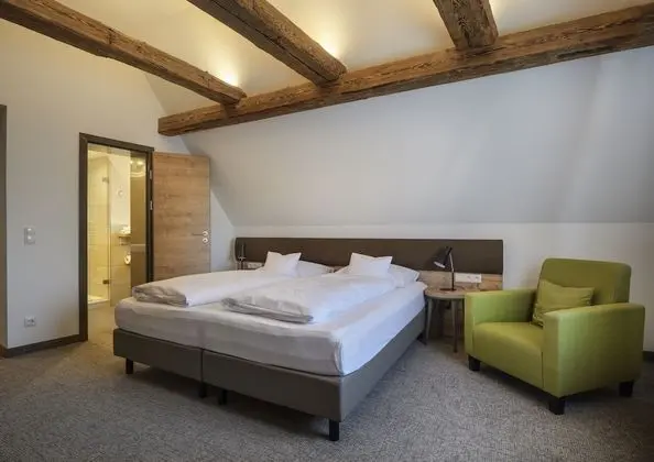 Premium Tek Büyük Yataklı Oda