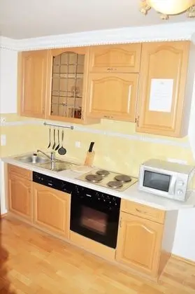 Apart Daire, Sauna, Dağ Manzaralı (Neukirchen am Grossvenediger 01)