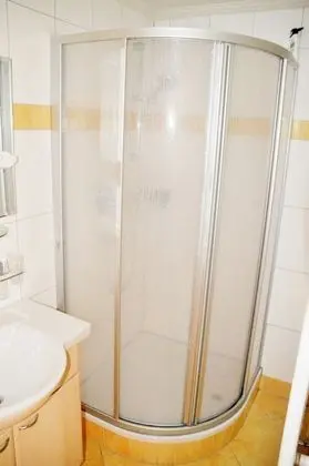 Apart Daire, Sauna, Dağ Manzaralı (Neukirchen am Grossvenediger 01)