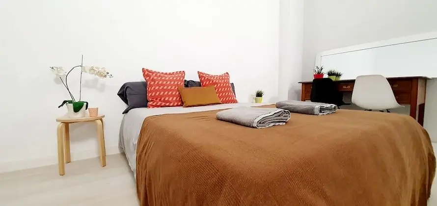 Basic Tek Büyük Yataklı Oda