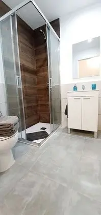 Basic Tek Büyük Yataklı Oda