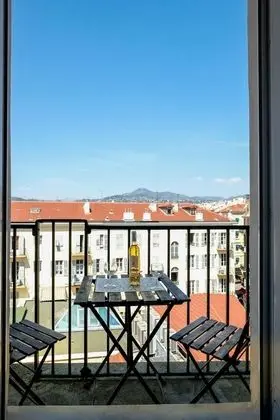 Basic Dubleks, Balkon