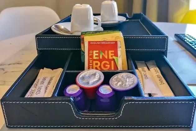Junior Süit, Teras