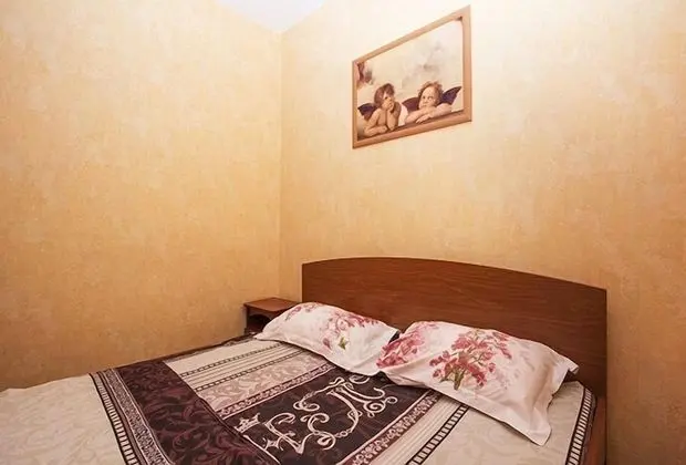 Apart Daire, 1 Çift Kişilik Yatak ve Çekyat
