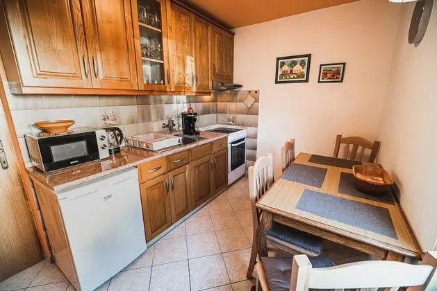 Apart Daire (Two bedroom apartment Rombon Brdo)