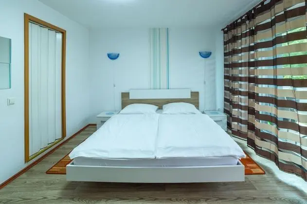 Stüdyo (Room 5)