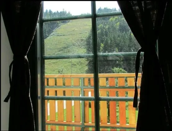 Apart Daire (Crvena)