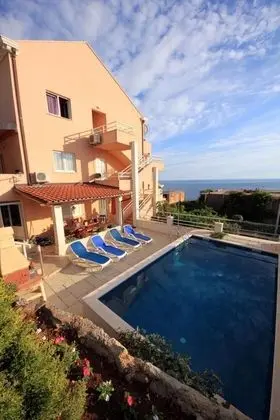 Apart Daire (Four Bedroom Apartment)