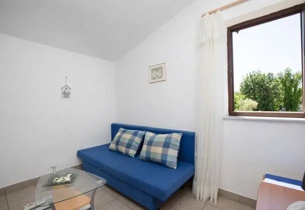 Family Apart Daire, 1 Çift Kişilik Yatak ve Çekyat, Bahçeli (Apartman Brankica 3 Island Krk)