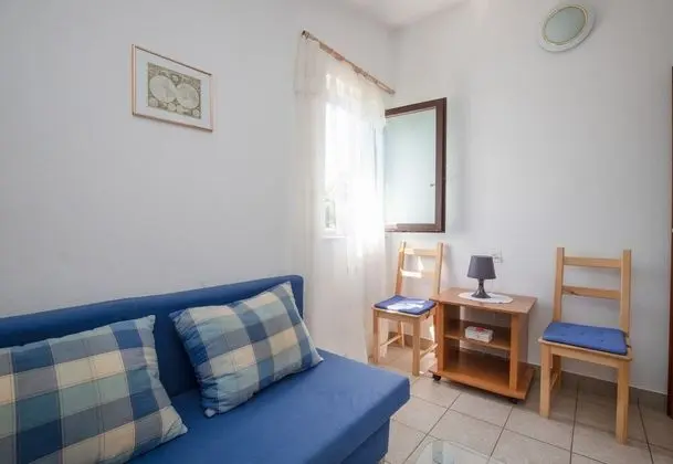 Family Apart Daire, 1 Çift Kişilik Yatak ve Çekyat, Bahçeli (Apartman Brankica 3 Island Krk)